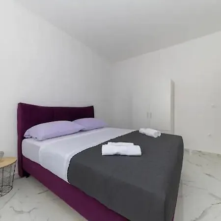 Luxury Penthouse With Jacuzzi And Seaview * פטרצ'אנה